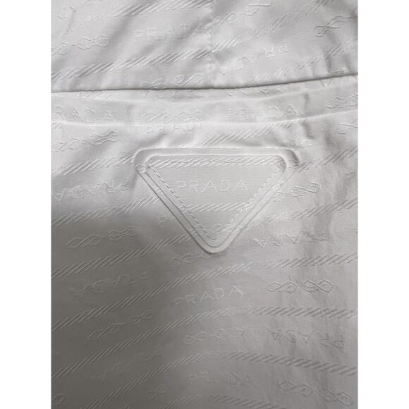 Prada White Logo Shorts - Men’s Size 50 Italian - EUC - AUTHENTIC - Picture 10 of 16